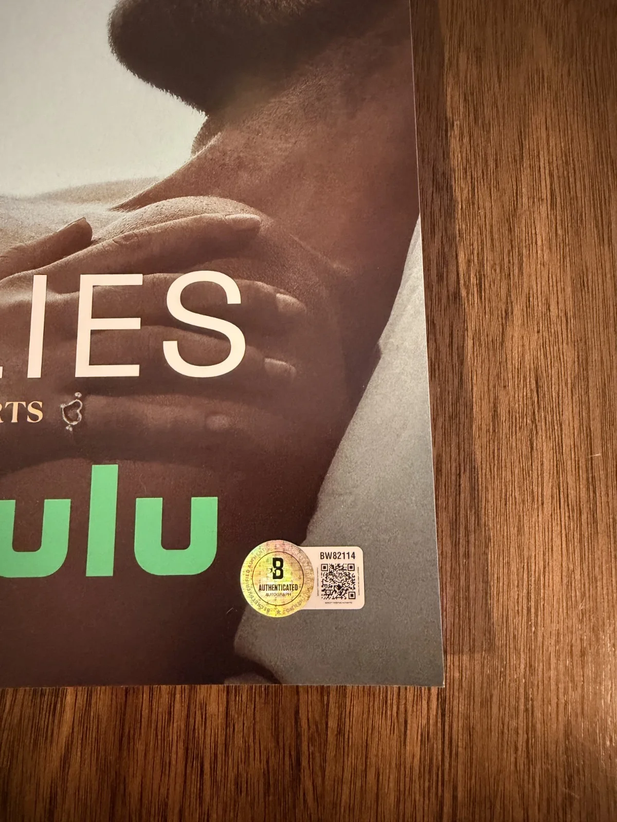 Grace Van Patten & Jackson White ‘Tell Me Lies' Signed 12x18 Photo Beckett, изображение 2