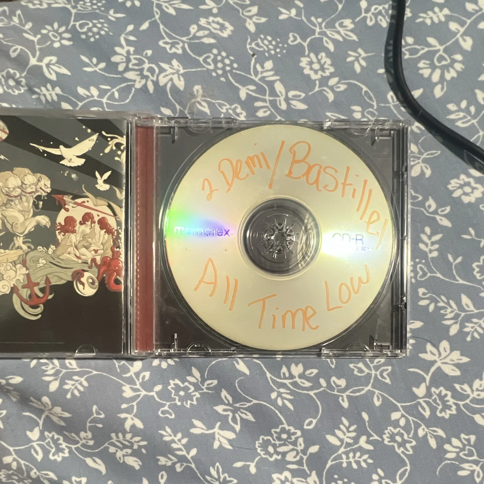 All Time Low Last Young Renegade Signed Autographed CD & Booklet, image 3