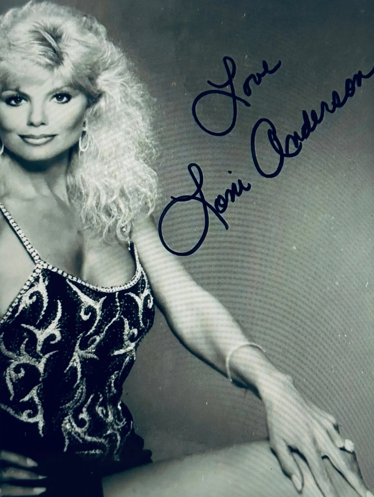 LONI ANDERSON — Loni Anderson Signed 8x10 Photo WKRP In Cincinnati Burt Reynolds w/COA, image 2