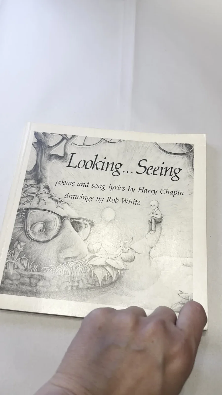 Harry Chapin — Harry Chapin Signed Looking Seeing Poem & Song Lyrics Book, 1975, 1st Edition, image 2