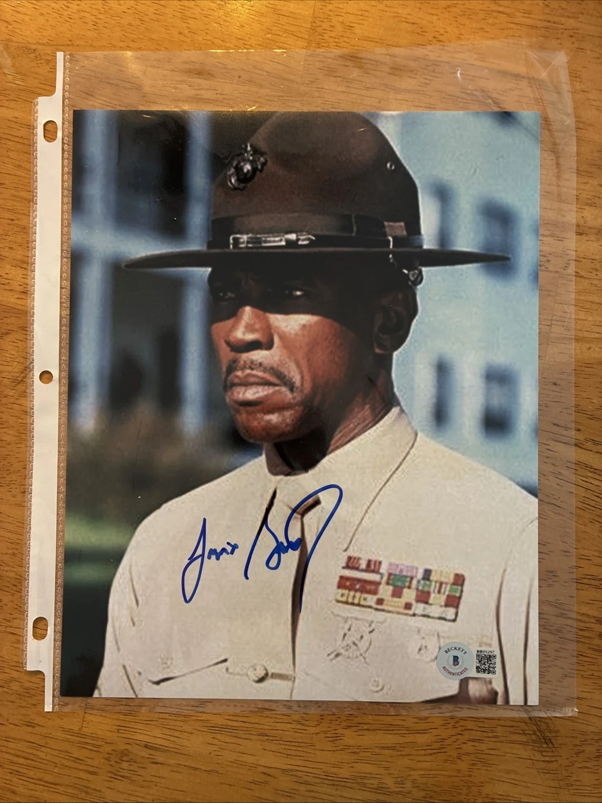 LOUIS GOSSETT Jr — LOUIS GOSSETT JR. Signed (BAS) *AN OFFICER & A GENTLEMAN* 8X10 Beckett