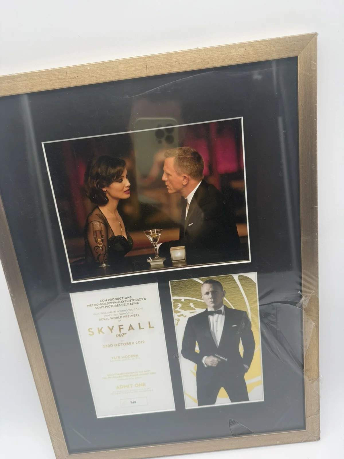 James Bond Memorabilia Photos, Posters, Event Schedules, Cinema Brochures, image 3