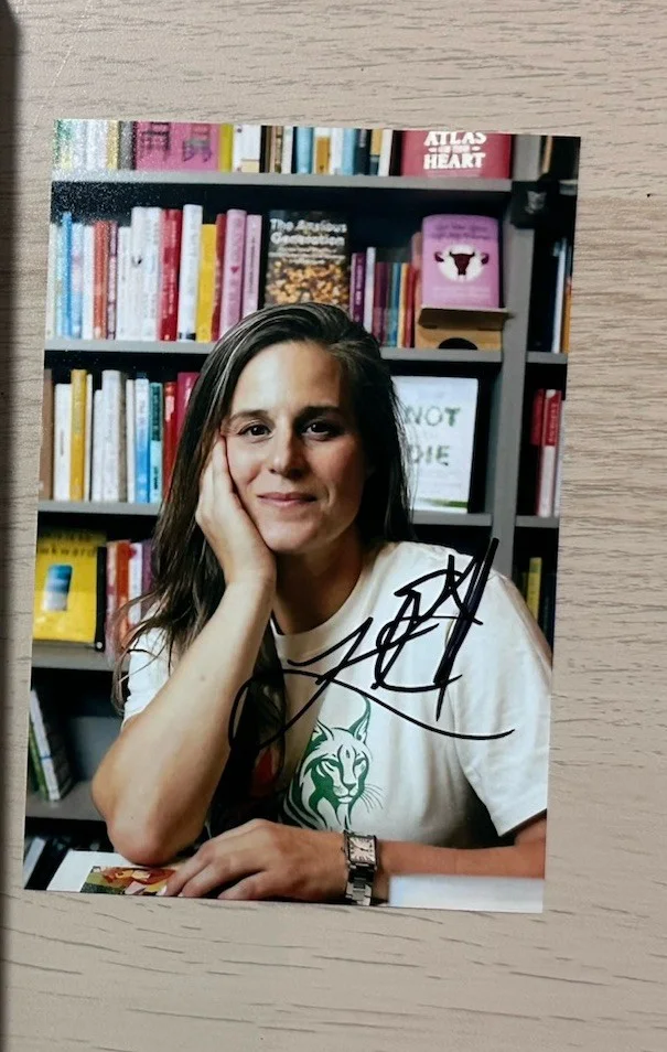 Lauren Groff — Lauren Groff signed Fates and Furies softback inscription + photo autographed, изображение 2