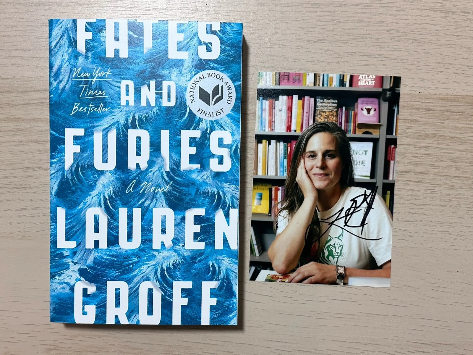 Lauren Groff — Lauren Groff signed Fates and Furies softback inscription + photo autographed, изображение 3