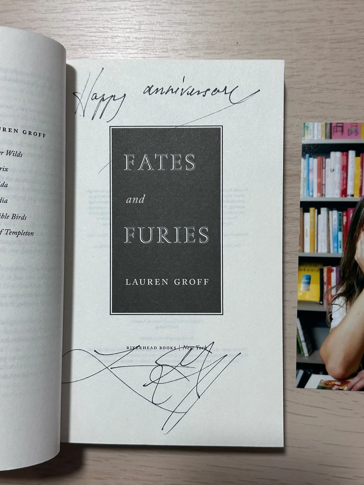Lauren Groff — Lauren Groff signed Fates and Furies softback inscription + photo autographed, изображение 5