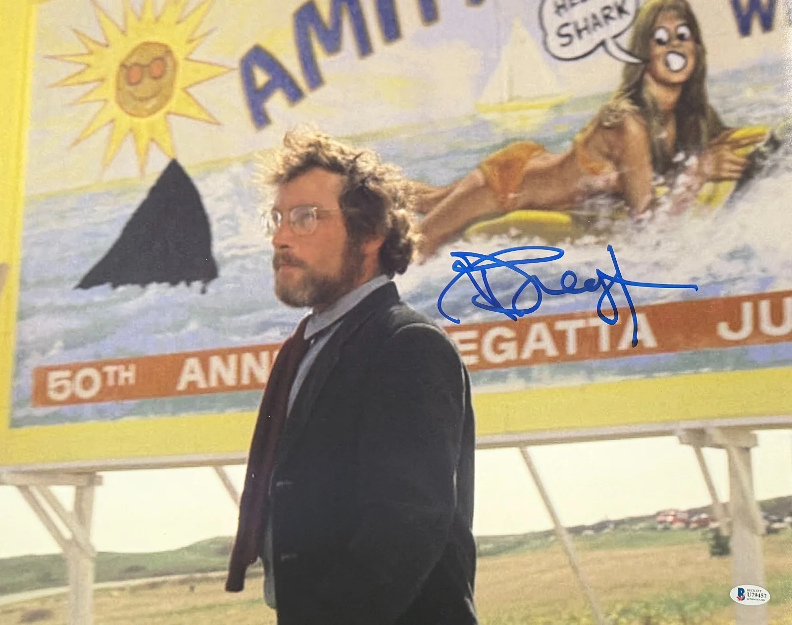 Richard Dreyfuss — Richard Dreyfuss Signed 16x20 Photo Jaws Authentic Autograph Beckett COA