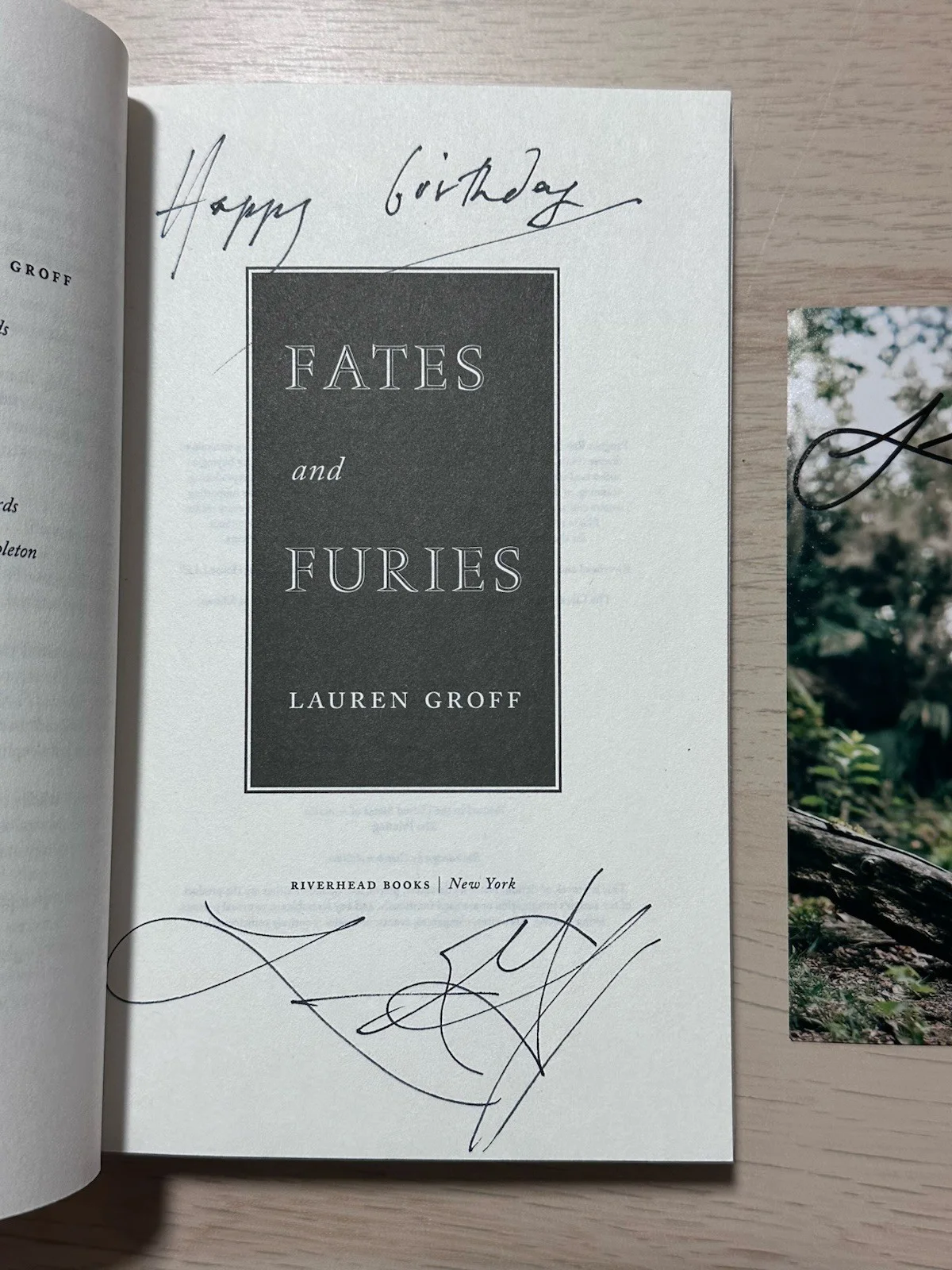 Lauren Groff — Lauren Groff signed Fates and Furies softback inscription with photo autographed, изображение 5