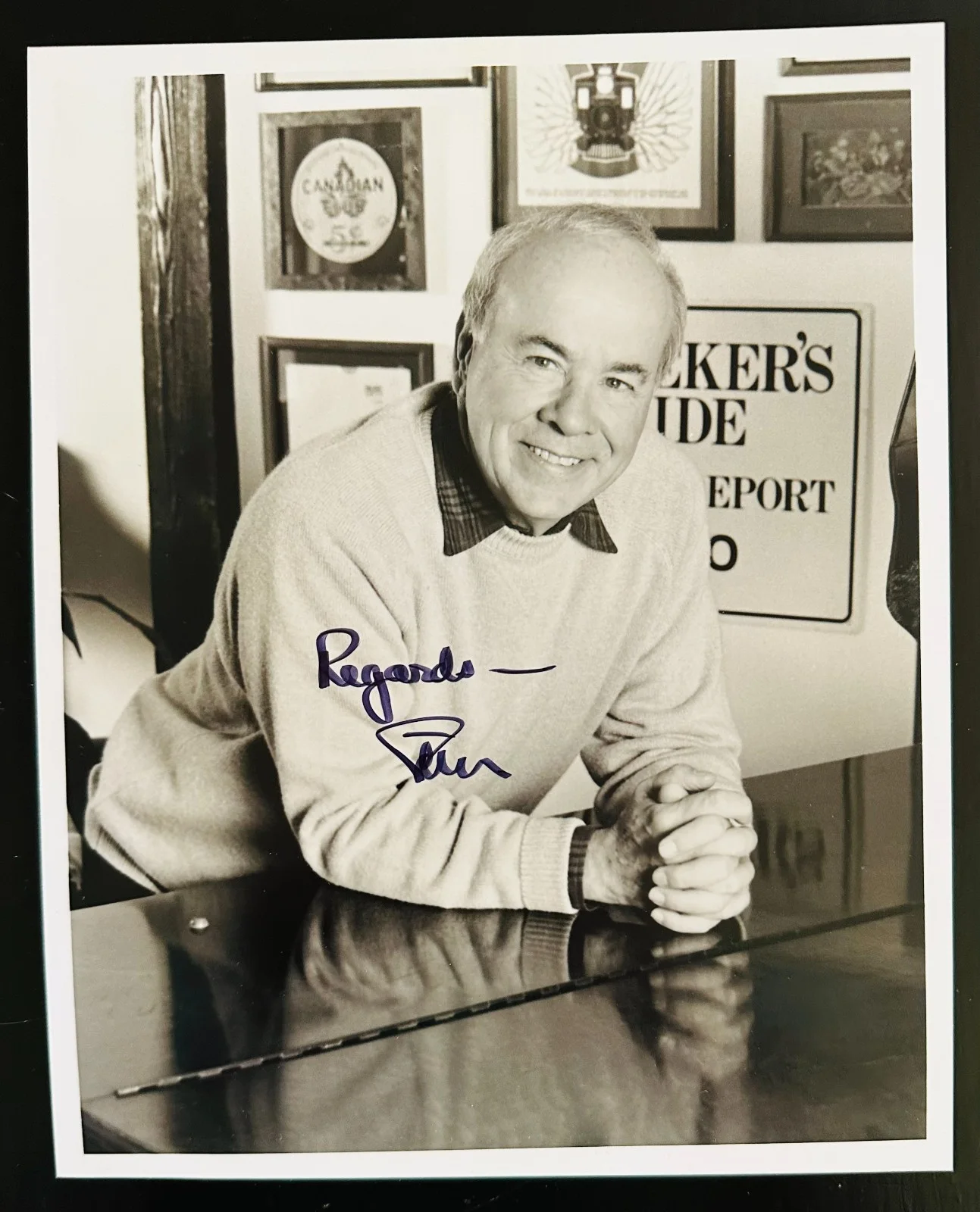 Tim Conway — Tim Conway Signed Photo + “The Prize Fighter” Music Sheet Letter & Envelope Lot, image 3
