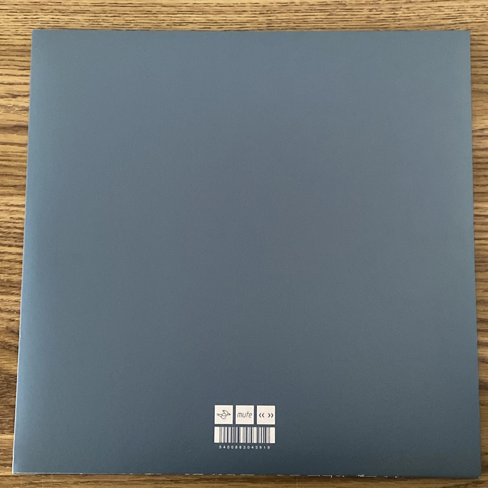 Bernard Sumner ‘New Order’ Band Autographed Vinyl Album ‘Be A Rebel’, image 3