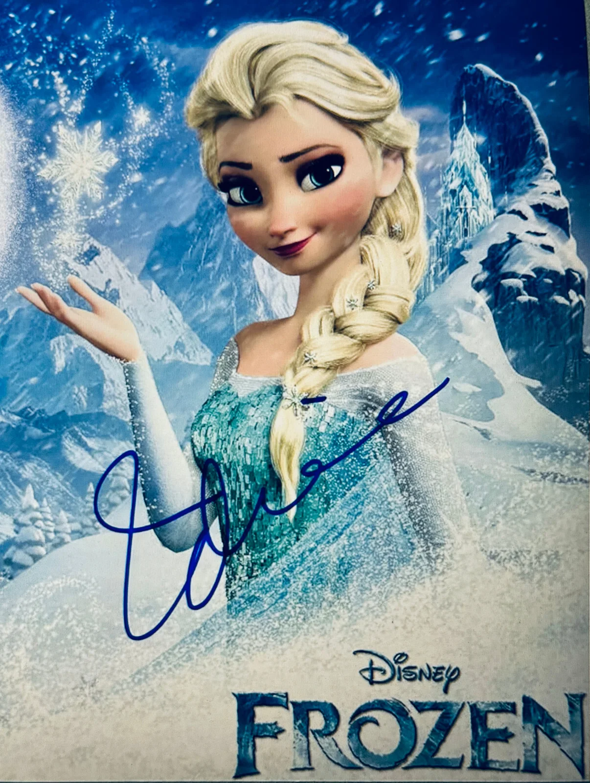 IDINA MENZEL — Idina Menzel SIGNED•FROZEN-Color MINT 8x10•Todd Mueller Autographs COA, image 2