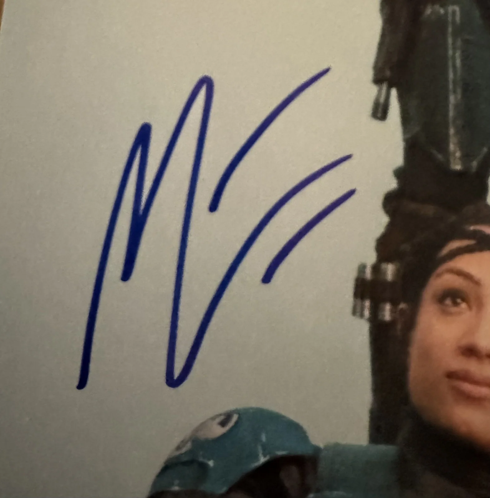 Mercedes Varnado — Mercedes Varnado SIGNED 8x10 Photo JSA Koska Reeves Mandalorian WWE Sasha Banks, изображение 2