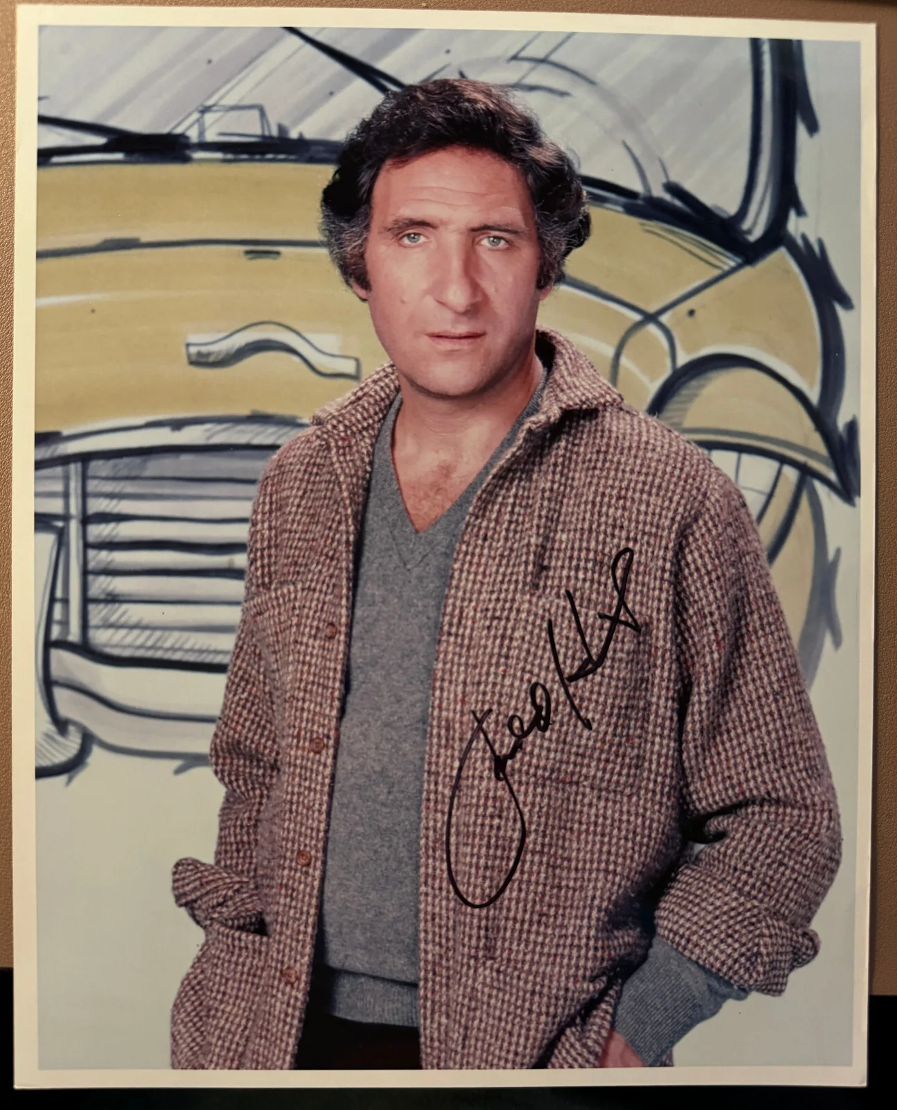 Judd Hirsch — Judd Hirsch Signed (Early) TAXI. 8x10 Color Photo W/ COA