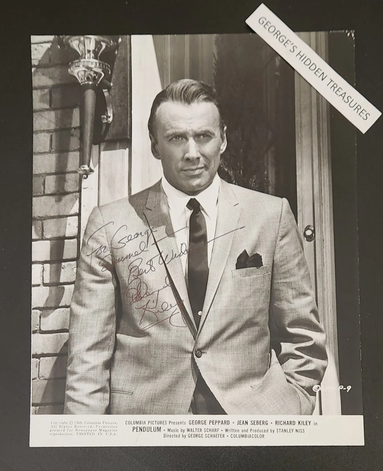 RICHARD KILEY — RICHARD KILEY signed autographed 7.5x9.5" "PENDULUM"
