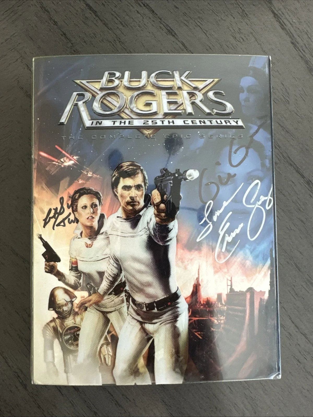 Gil Gerard, Erin Gray, Felix Silla — Gil Gerard Erin Gray Felix Sillq BUCK ROGERS DVD Signed By All 3 COA RACC Seller