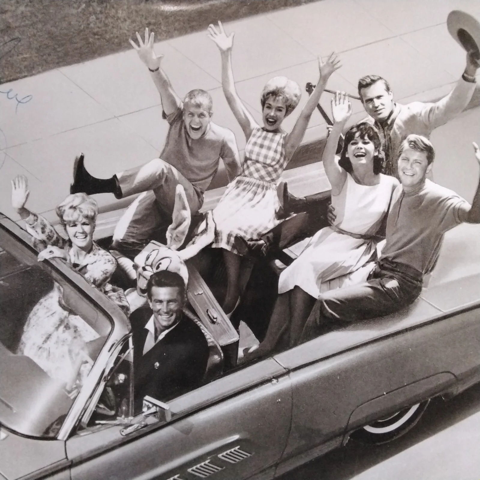 Connie Stevens SIGNED Photo 60s Film TV Actress Palm Springs Weekend Cast Conrad, изображение 5