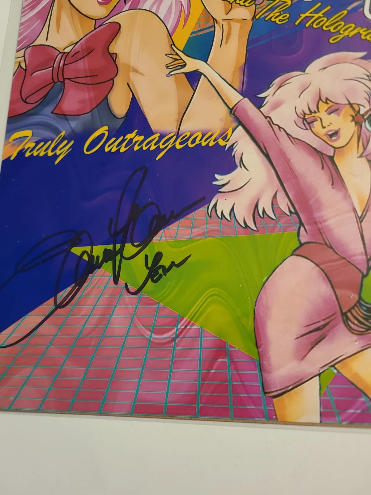 Samantha Newark — Samantha Newark (Jem and the Holograms) Signed 8 X 10 Photo, Beckett, image 2