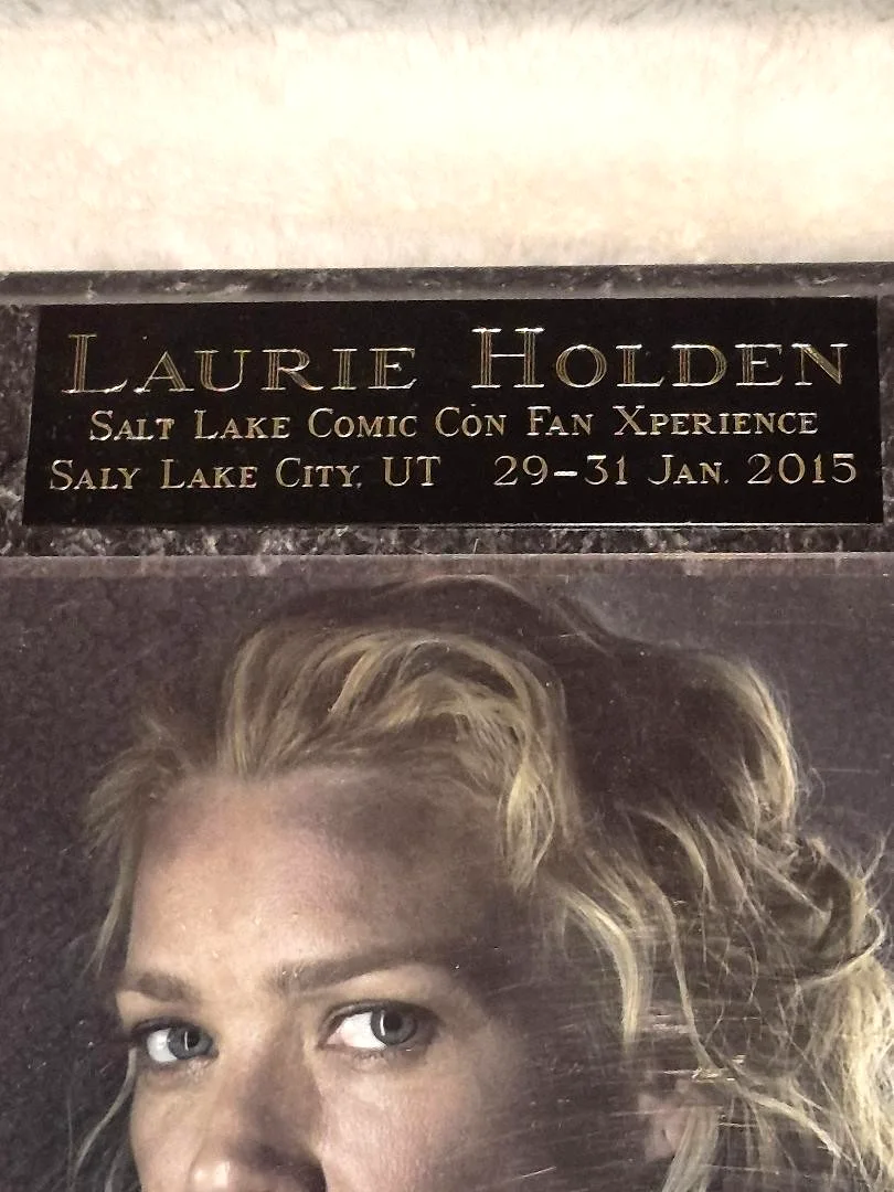LAURIE HOLDEN — LAURIE HOLDEN - AUTOGRAPHED 8X10 HAND SIGNED THE WALKING DEAD PHOTO, image 2