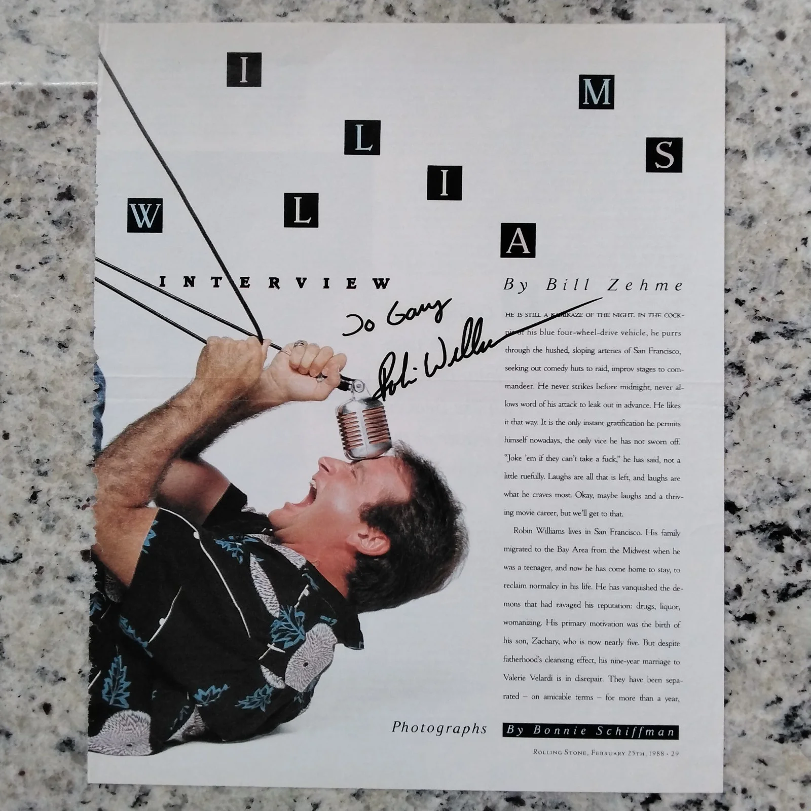 Robin Williams SIGNED 1988 Mag Page Movie TV Actor Mrs Doubtfire The Birdcaage, image 2