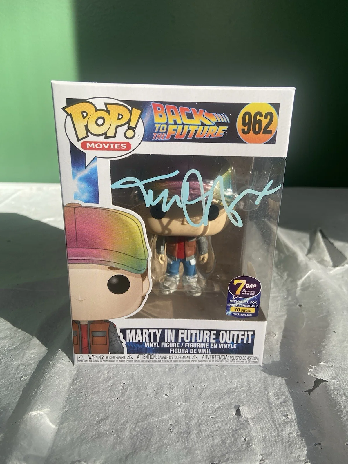 Michael J Fox — Michael J. Fox Autographed Marty in Future Outfit Funko Pop Figurine #962- JSA, изображение 2