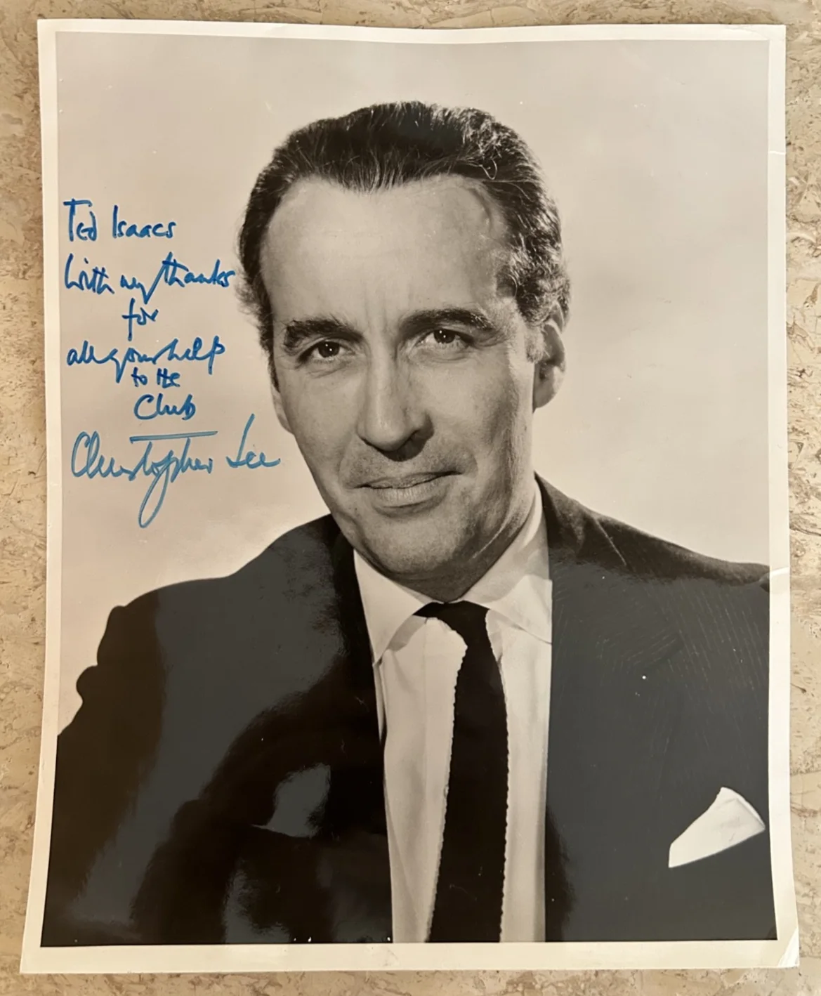 Christopher Lee — CHRISTOPHER LEE Fan Club 1966 Membership Card + SIGNED 8x10 Photo + 3 RARE PICS!, изображение 2