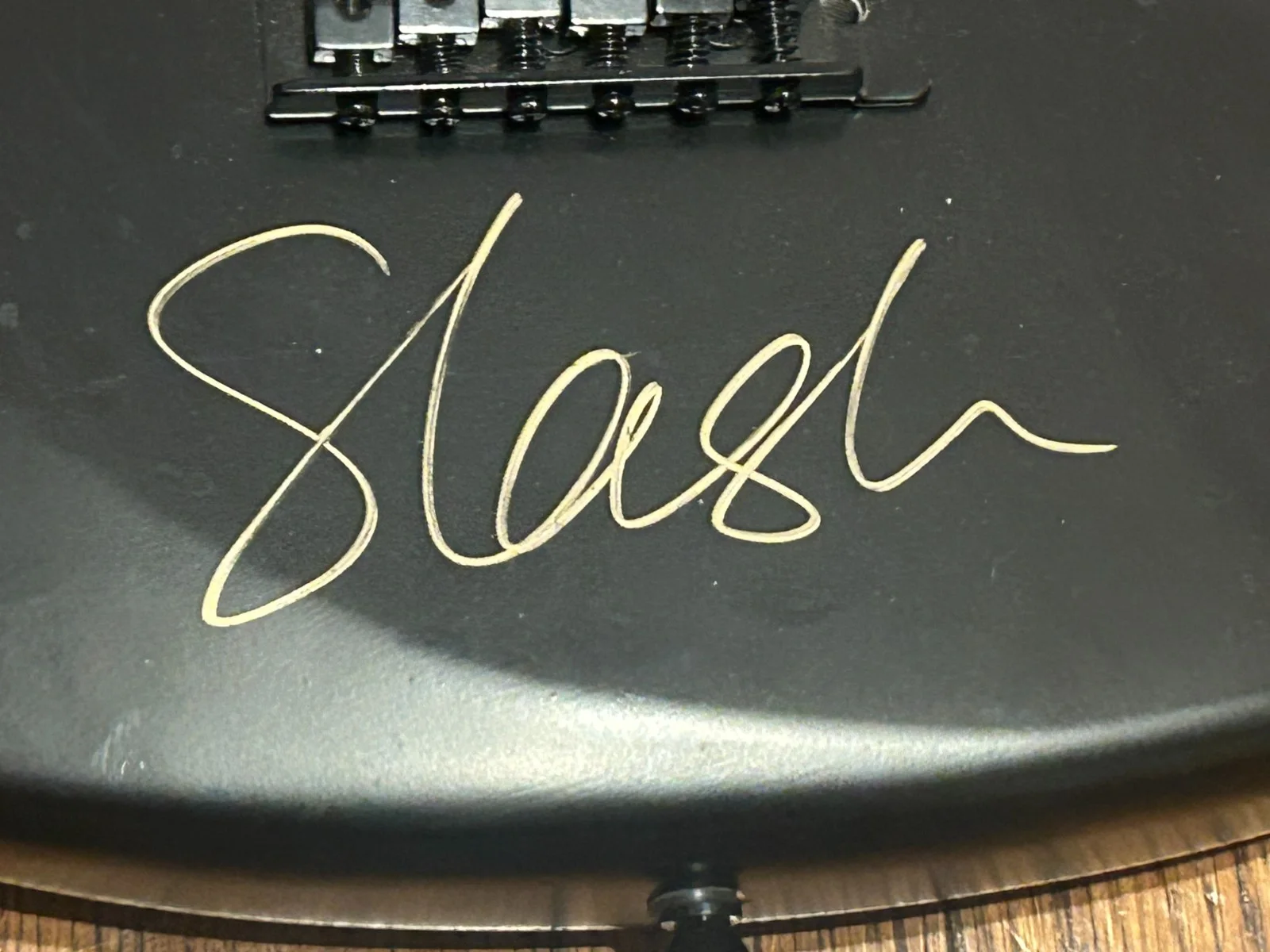 GUNS N ROSES SIGNED GUITAR 1992 COA Axl Rose Slash Gilby Clarke Dizzy Duff Sorum, image 4
