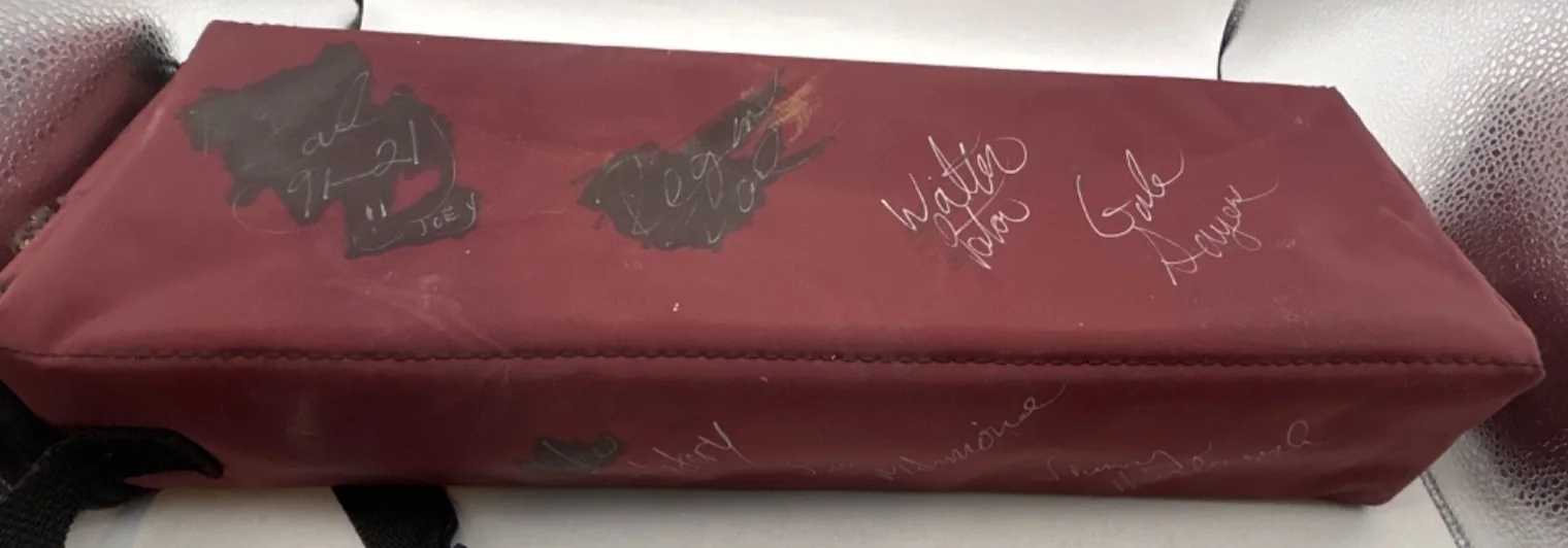 Vintage Joey Bag Multi Signed Autograph Bag Jimmy Hannan TV Memorabilia, image 3