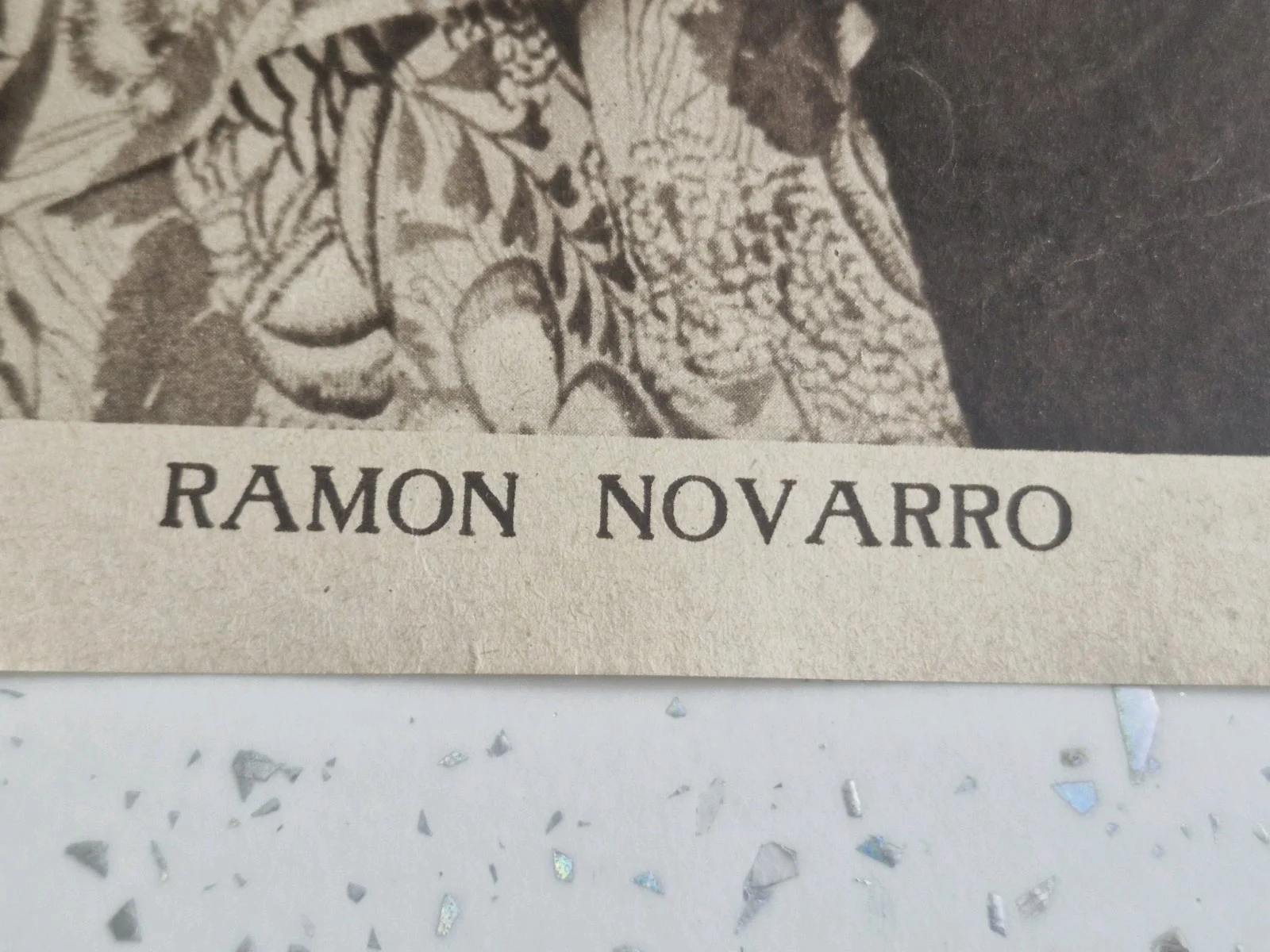 CENTREFOLD" RAMON NOVARRO' ALSO CLAIRE WINDSOR 1927 PICTURE SHOW ART SUPPLEMENT, image 3