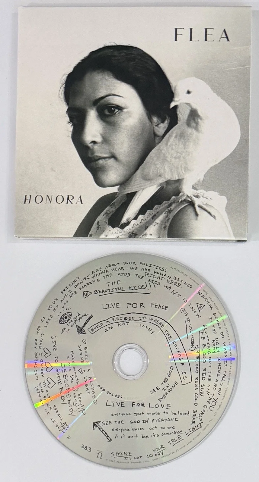 FLEA RED HOT CHILI PEPPERS HONORA SIGNED ALBUM PHOTO CARD & CD BAS BECKETT COA, изображение 3