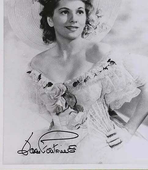 JOAN FONTANE — JOAN FONTAINE - INSCRIBED PHOTOGRAPH SIGNED 8 X10, image 2