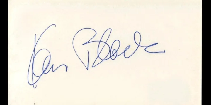 Karen Black — 1970s Horror '"Trilogy Of Terror" Karen Black Signed Vintage Card BAS, image 2