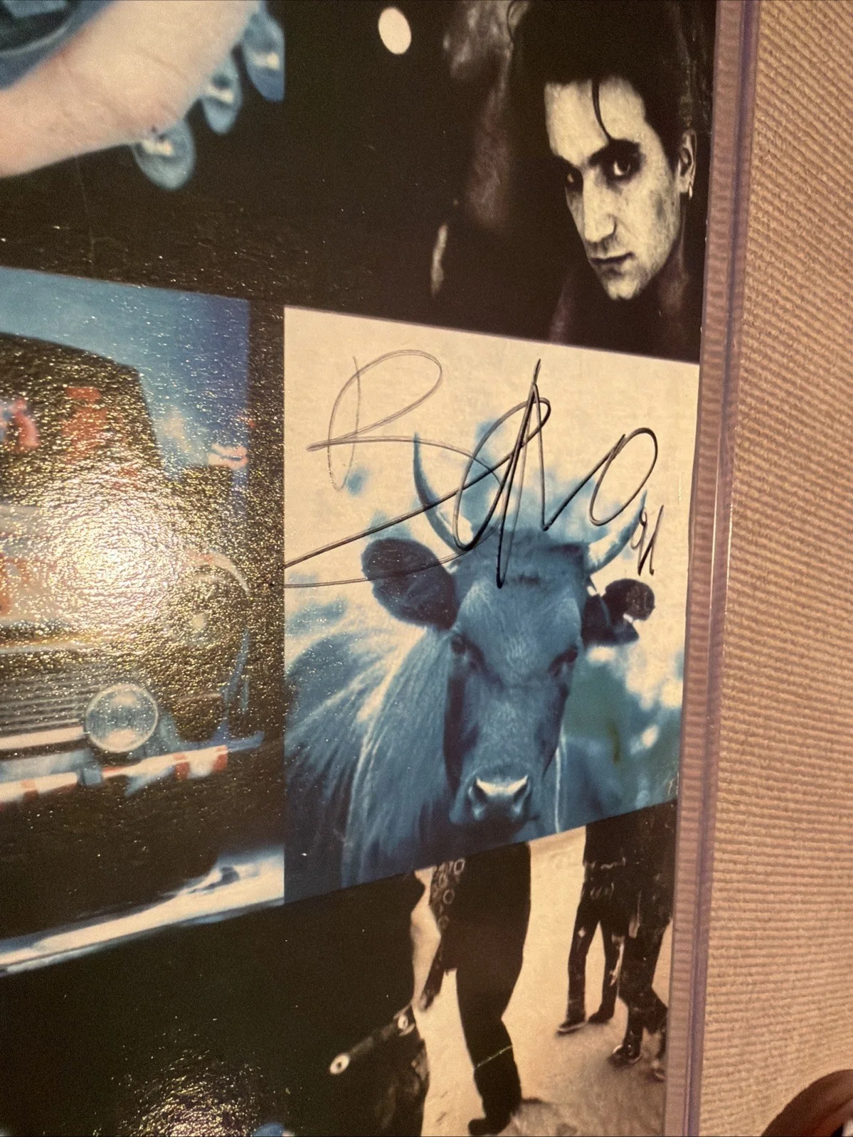 BONO U2 Achtung Baby Vinyl Album Band Signed Autograph 4 PSA DNA, изображение 5