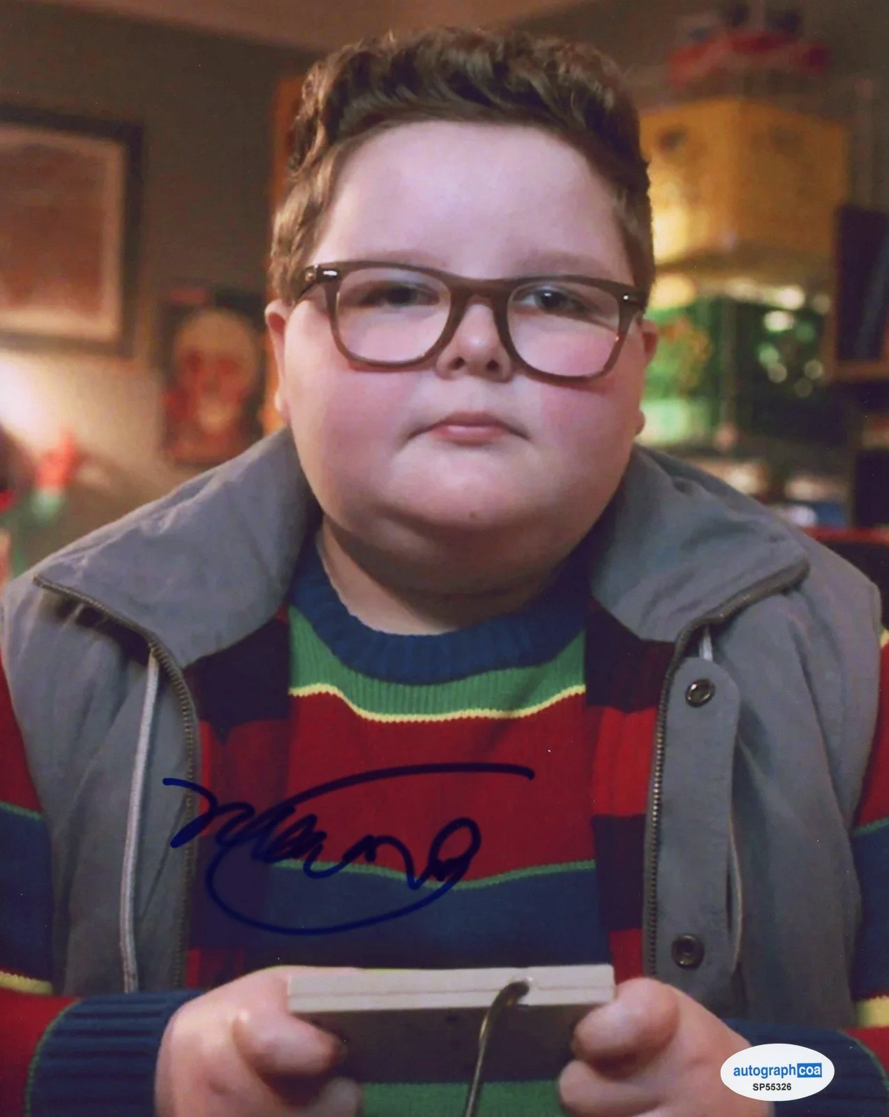 Jake Connelly — Jake Connelly "Stranger Things" AUTOGRAPH Signed Derek Turnbow 8x10 Photo C ACOA, image 2