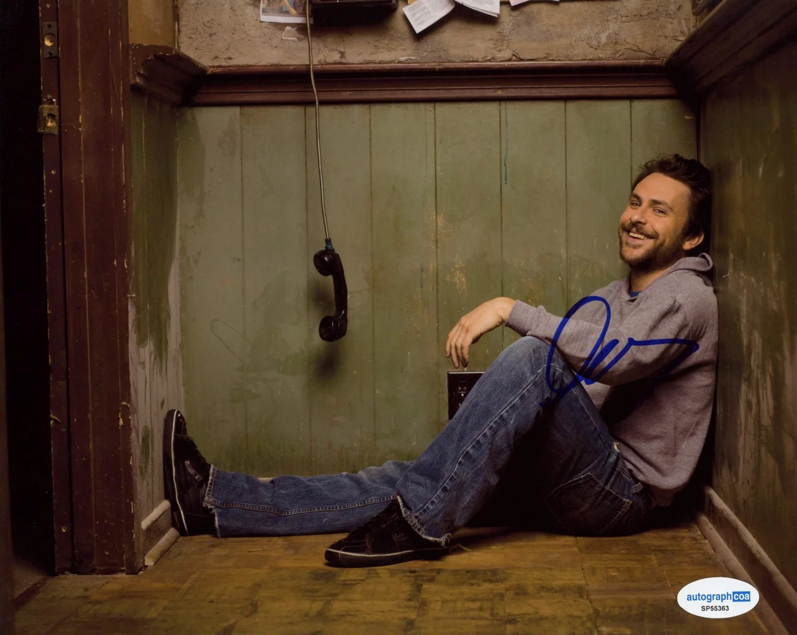 Charlie Day — Charlie Day "It's Always Sunny in Philadelphia" SIGNED 8x10 Photo H ACOA, изображение 2