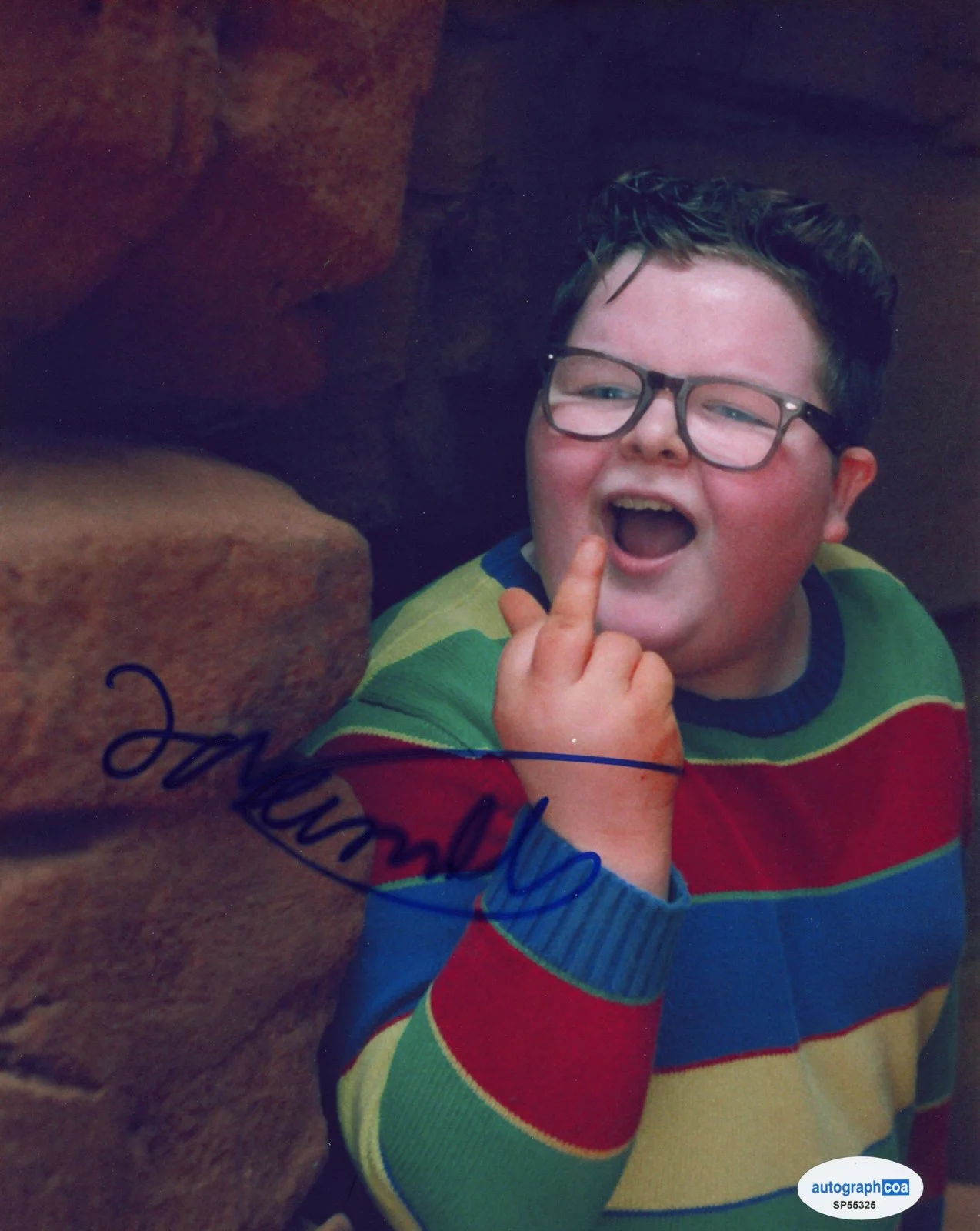 Jake Connelly — Jake Connelly "Stranger Things" AUTOGRAPH Signed 'Derek Turnbow' 8x10 Photo ACOA, image 2