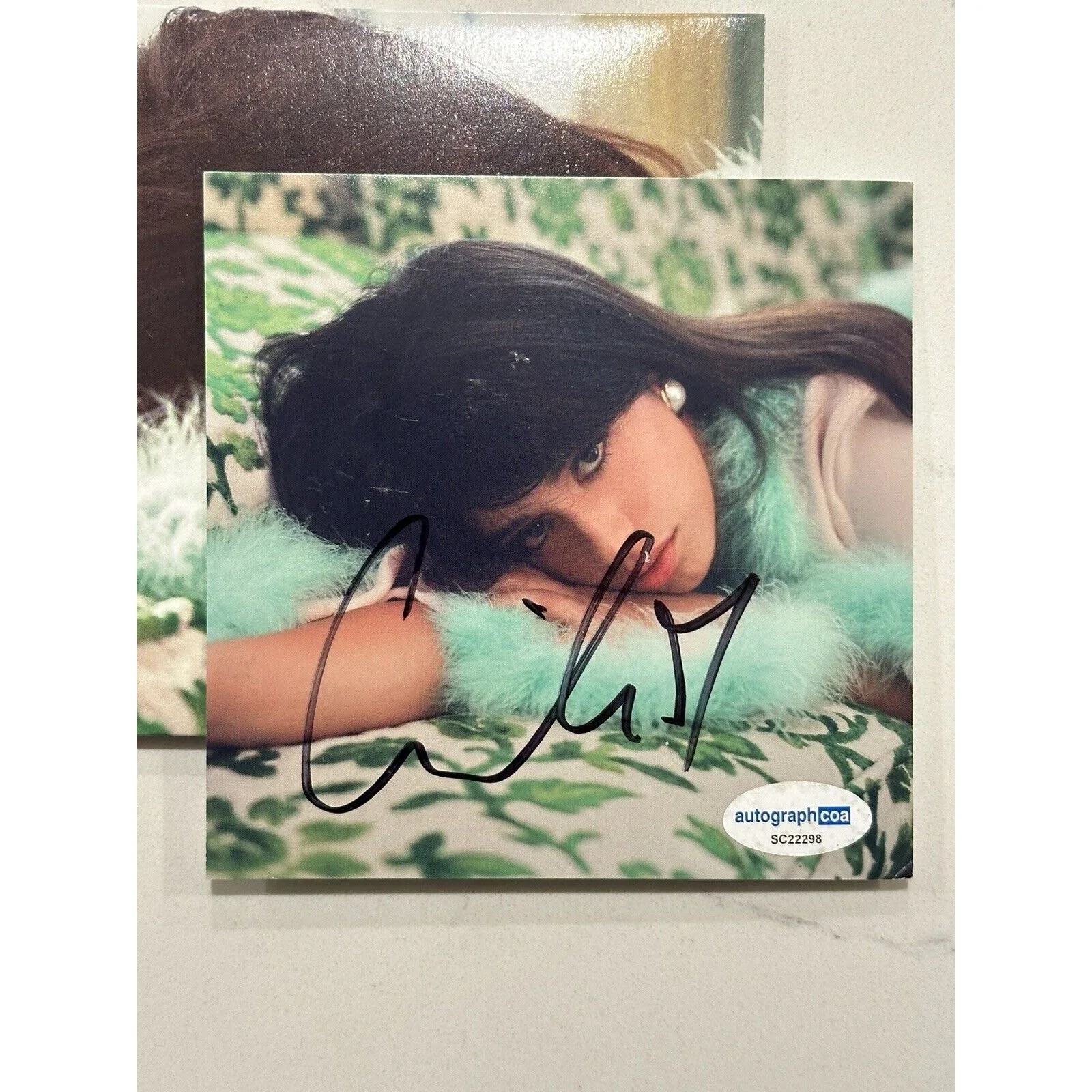 Camila Cabello Familia CD With Signed Autographed Art Card ACOA Authenticated #1, изображение 3
