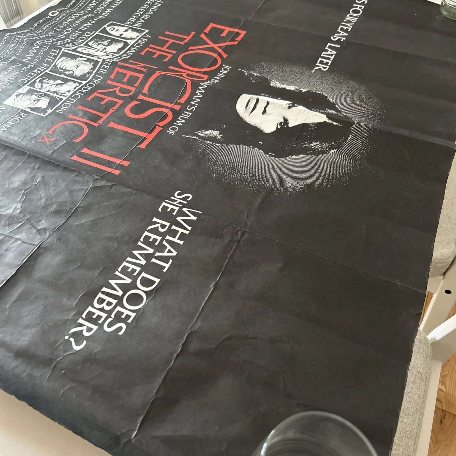 Exorcist II: The Heretic Original UK Quad Movie Cinema Poster Linda Blair, изображение 4