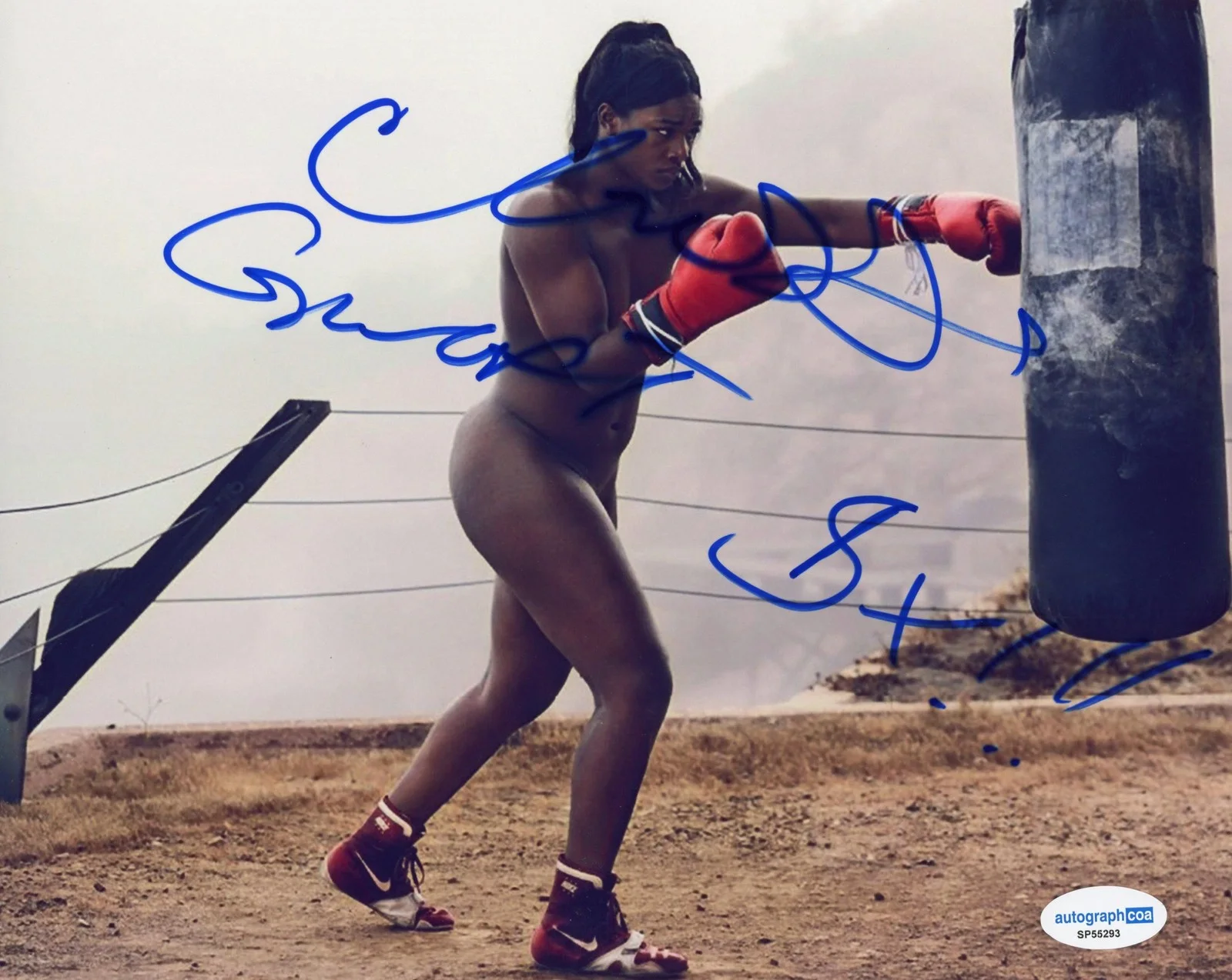 Claressa Shields — Claressa Shields AUTOGRAPH Signed Boxing World Champion Body 8x10 Photo ACOA, image 2