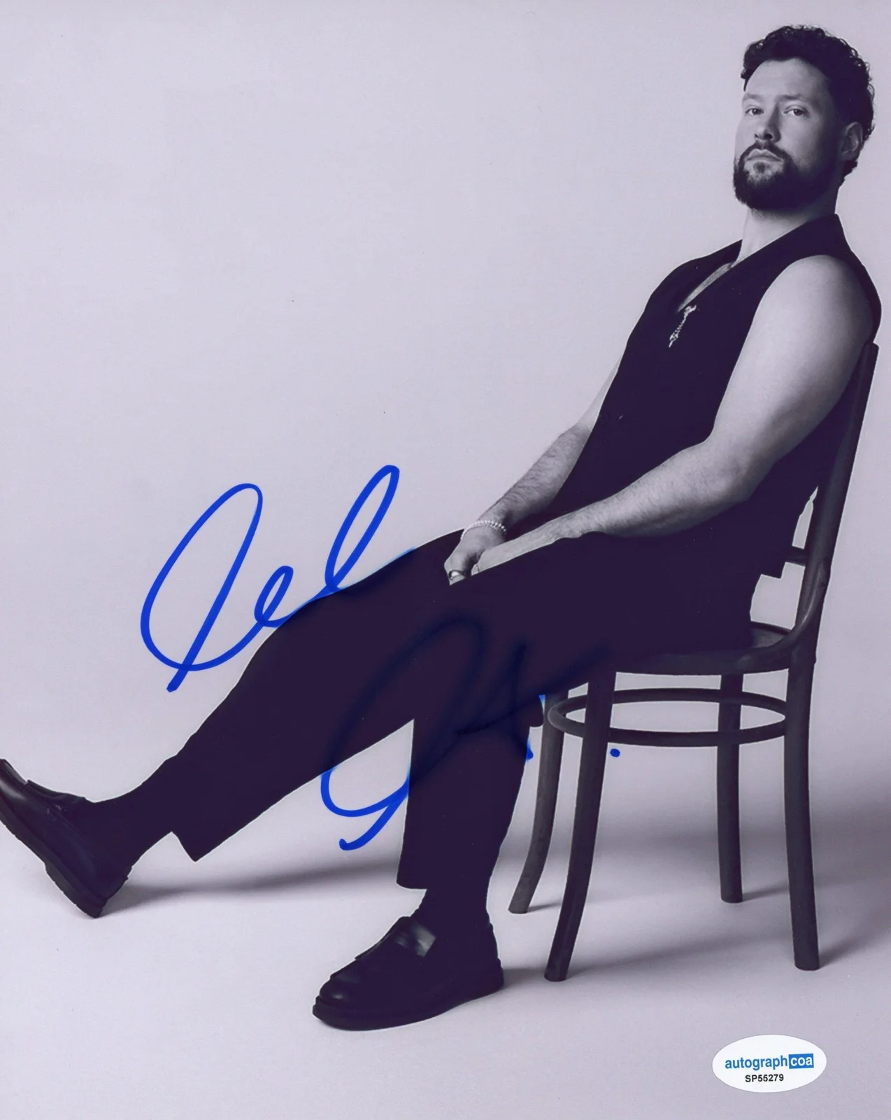 Calum Scott — Calum Scott "Only Human" Singer AUTOGRAPH Signed Autographed 8x10 Photo B ACOA, изображение 2