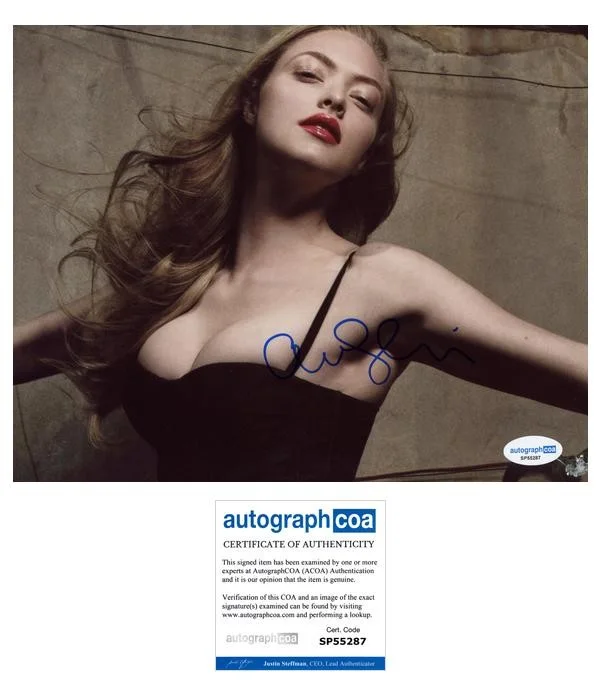 Amanda Seyfried — Amanda Seyfried "The Housemaid" AUTOGRAPH Signed Autographed 8x10 Photo ACOA