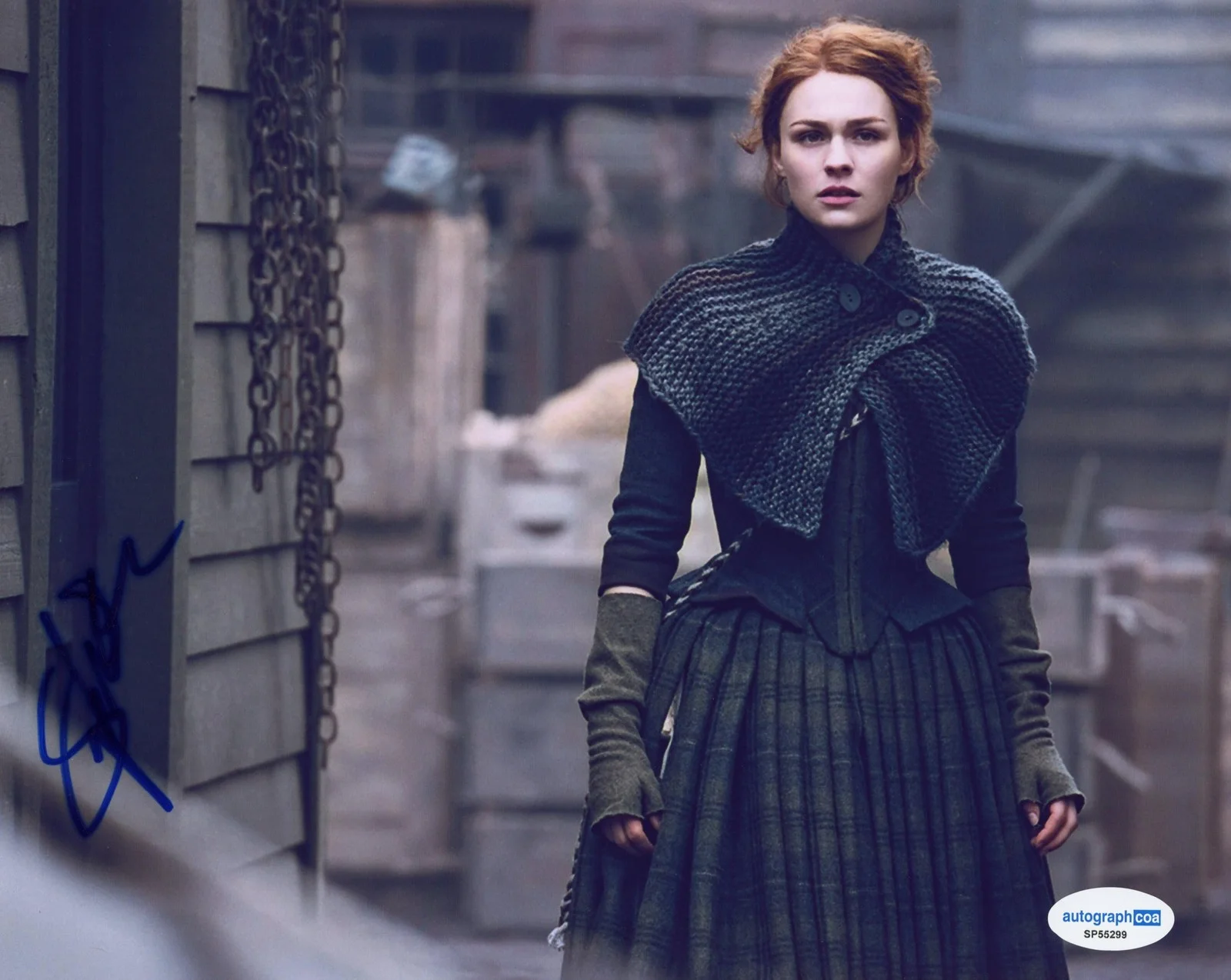 Sophie Skelton — Sophie Skelton "Outlander" AUTOGRAPH Signed 'Brianna' 8x10 Photo ACOA, изображение 2