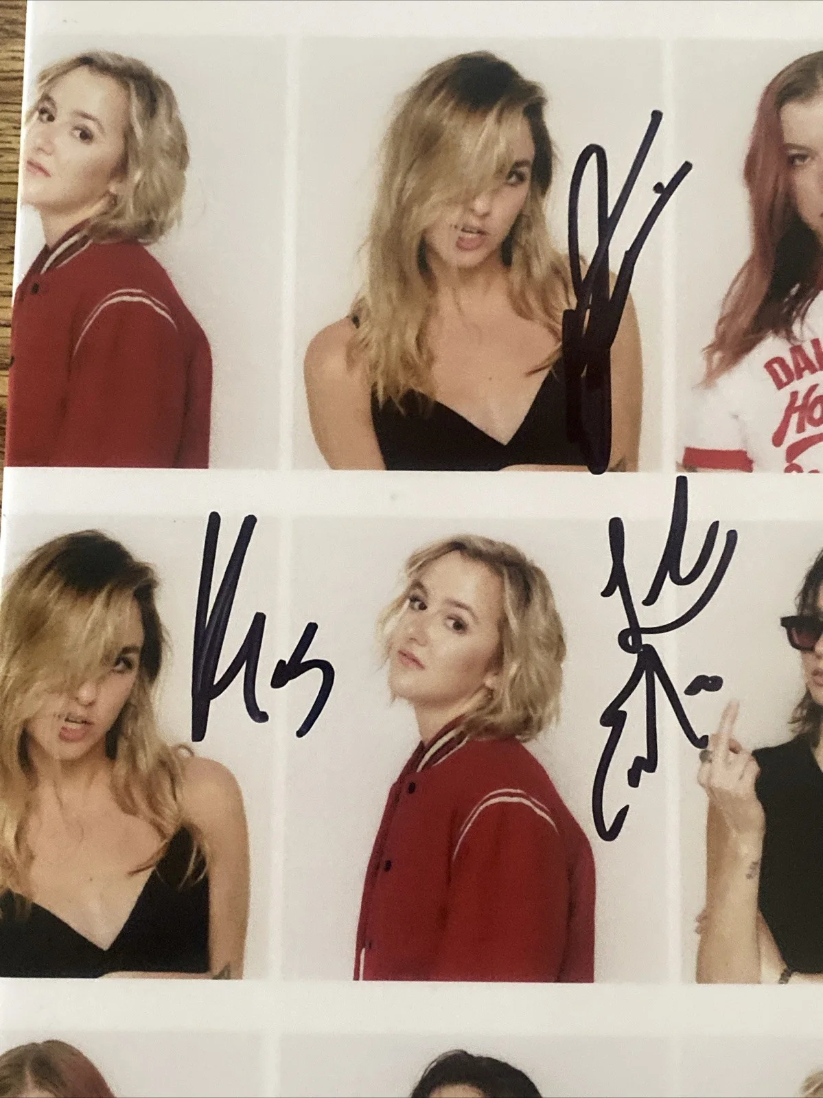 The Beaches Band Full Autographed Vinyl Album ‘Blame My Ex’ Jordan Miller +3, изображение 2