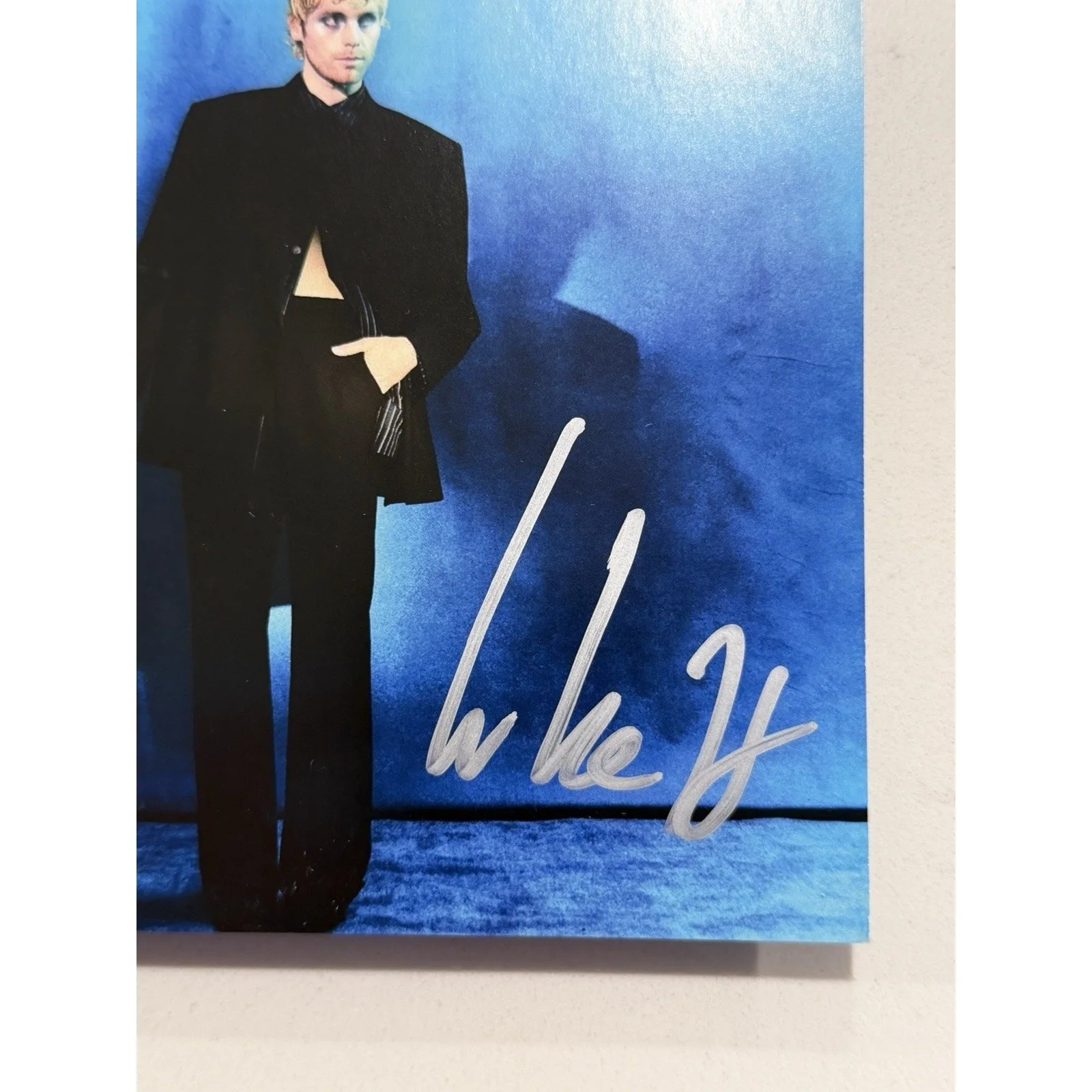 Luke Hemmings SIGNED CD Boy LIMITED EDITION AUTOGRAPHED NEW 5SOS #4, image 3