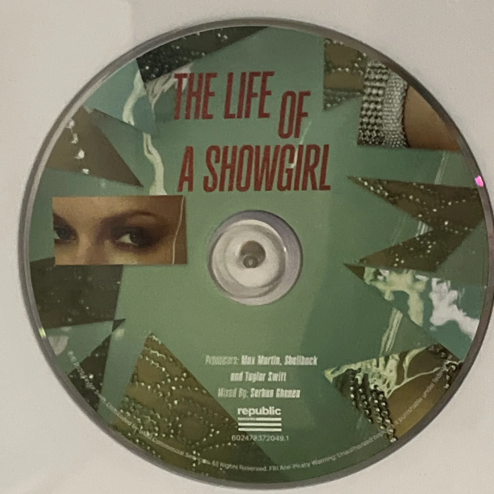 Taylor Swift The Life of a Showgirl Signed Photo Framed CD Photo Autograph, изображение 3