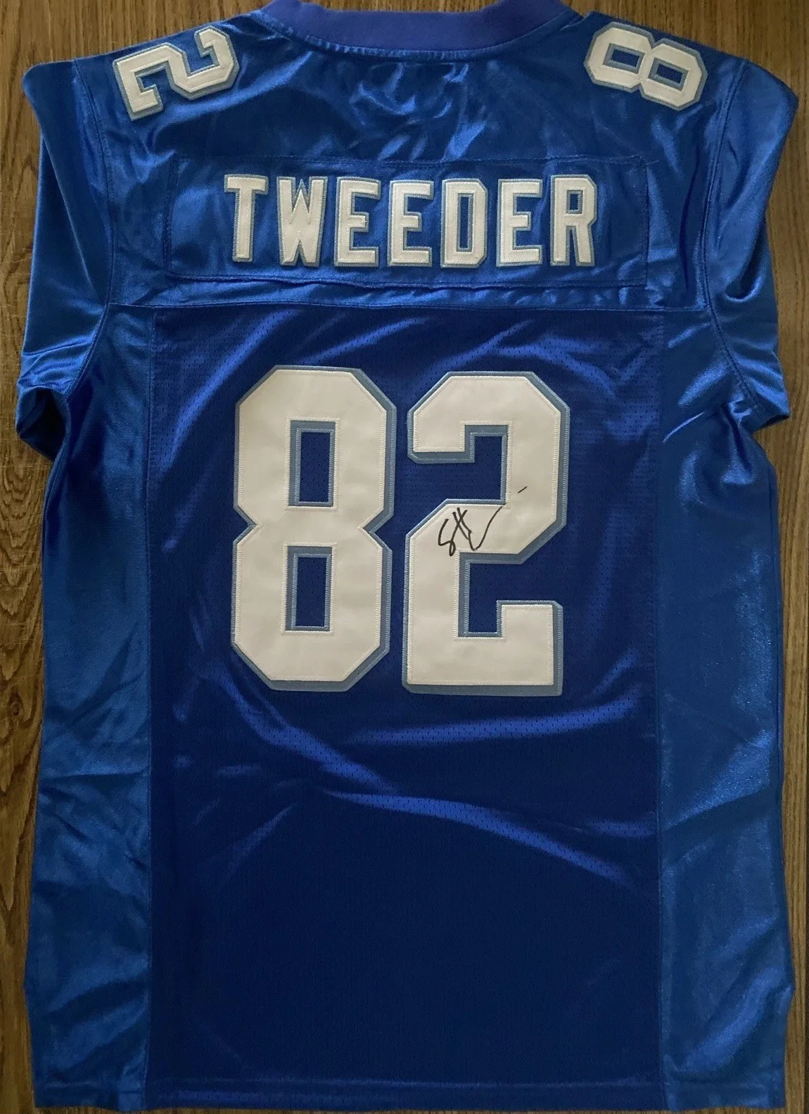 Scott Caan — Scott Caan ‘Varsity Blues’ Autographed Jersey Charlie Tweeder #82