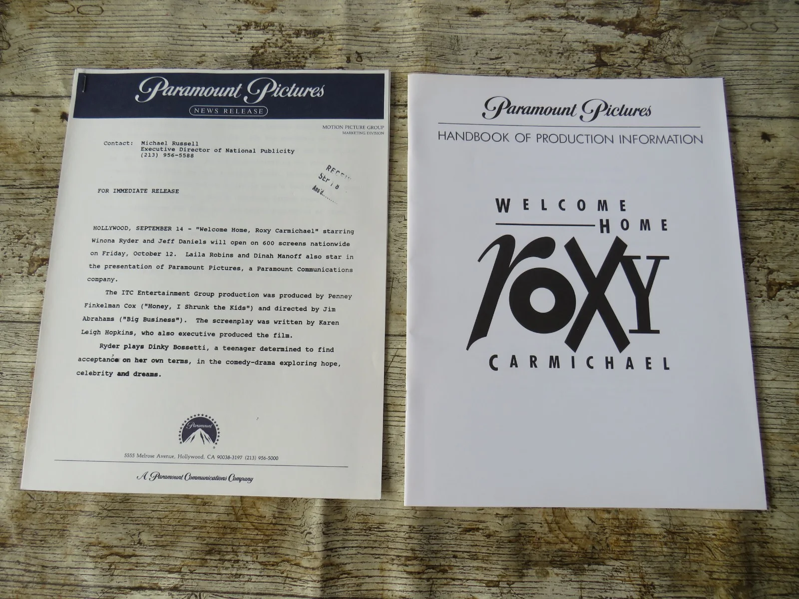 WELCOME HOME ROXY CARMICHAEL ORIGINAL 1990 FILM PRESS KIT Winona Ryder 10 PHOTOS, изображение 3