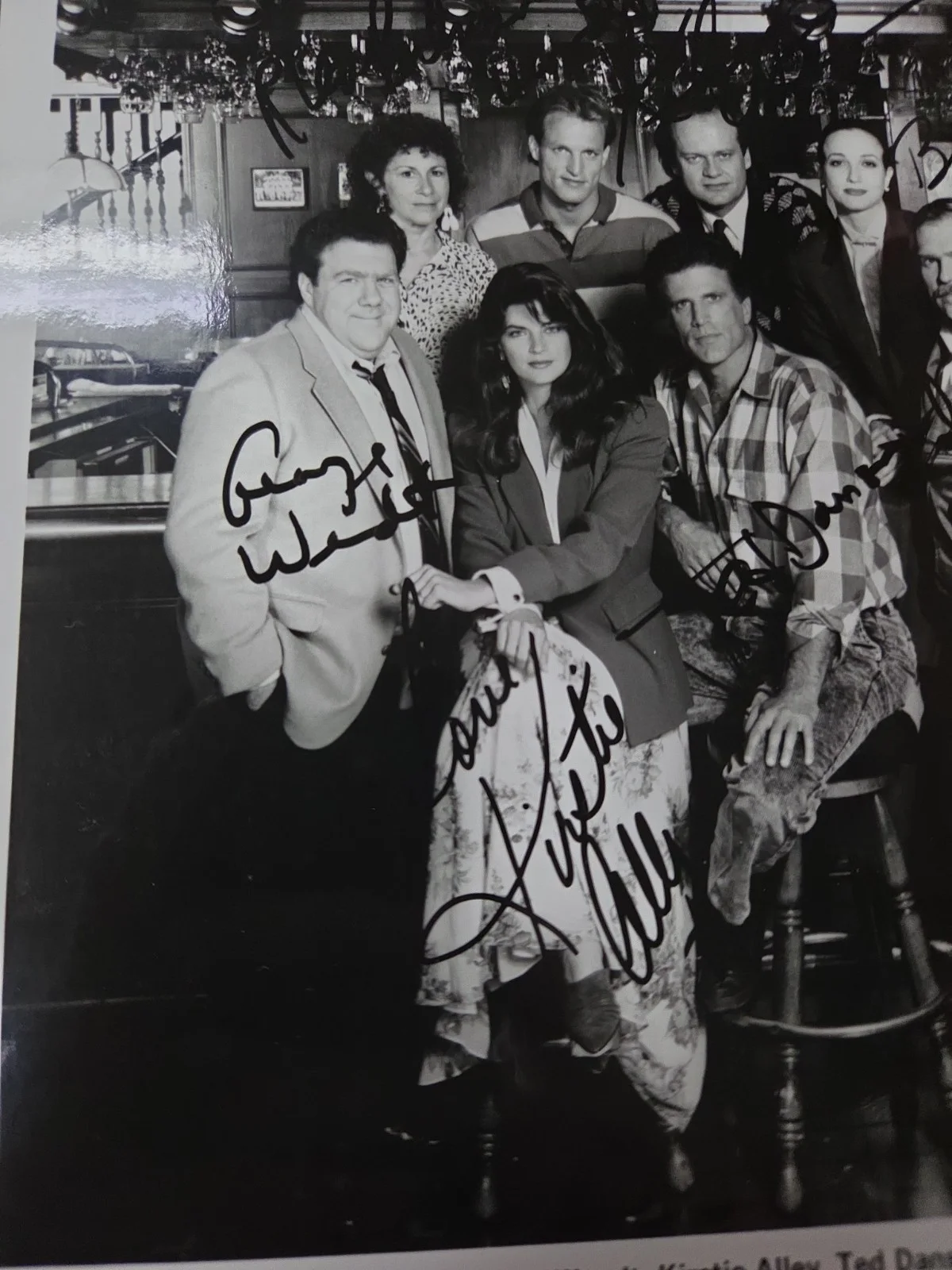 whole cast of Cheers — Cheers 8x10 cast original press promo photo SIGNED, image 3