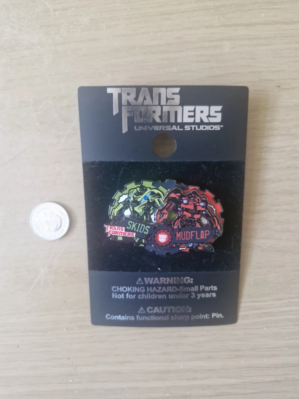 Universal Studios Transformers Skids Mudflap Enamel Pin Badge Hasbro New On Card, image 3
