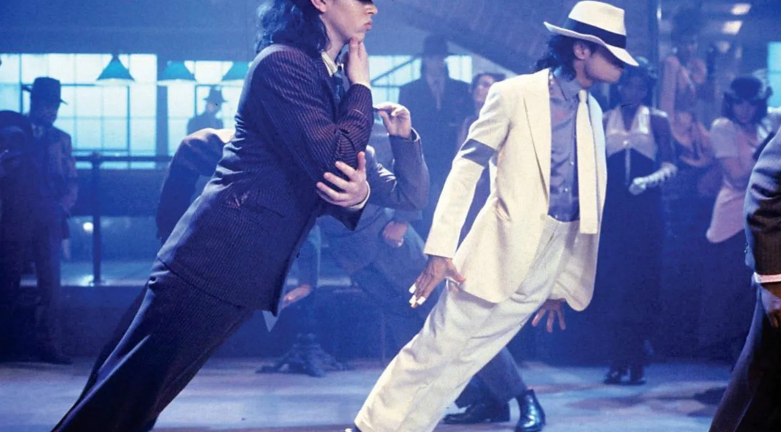 Michael Jackson signed with certificate of authenticity Thriller CD, image 2