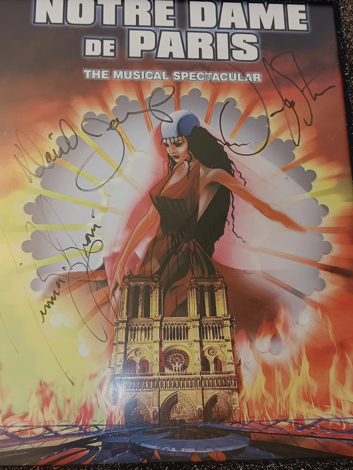 Cast Signed Poster Notre Dame De Paris, Paris Hotel and Casino, Las Vegas, изображение 4