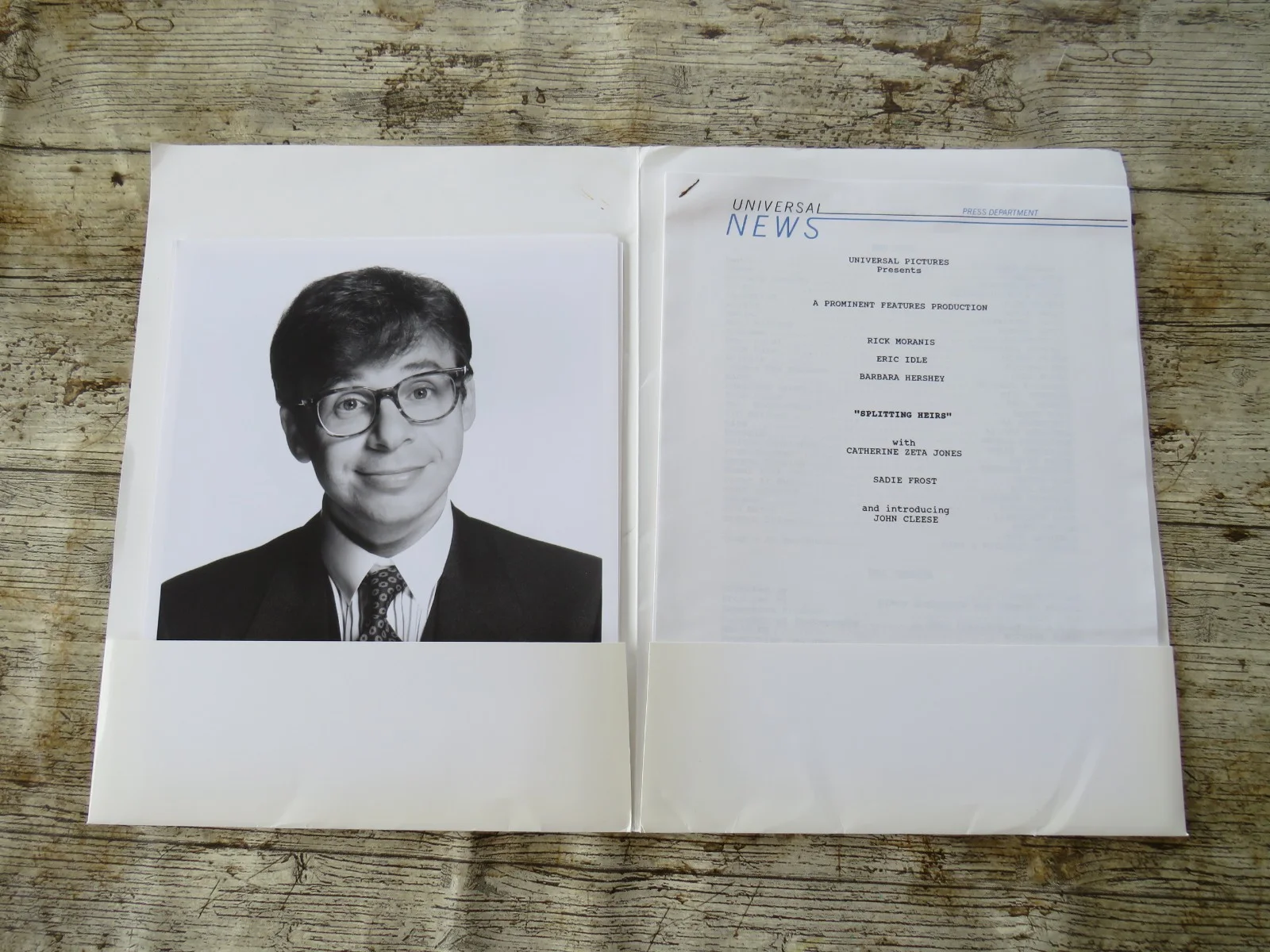 SPLITTING HEIRS ORIGINAL 1993 CINEMA FILM MOVIE PRESS KIT Rick Moranis 9 PHOTOS, изображение 2